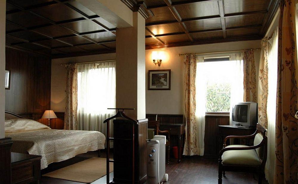 Welcomheritage Windsor Lodge Ranikhet Exterior foto